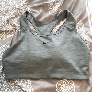 NWOT Nike grey sports bra size XL